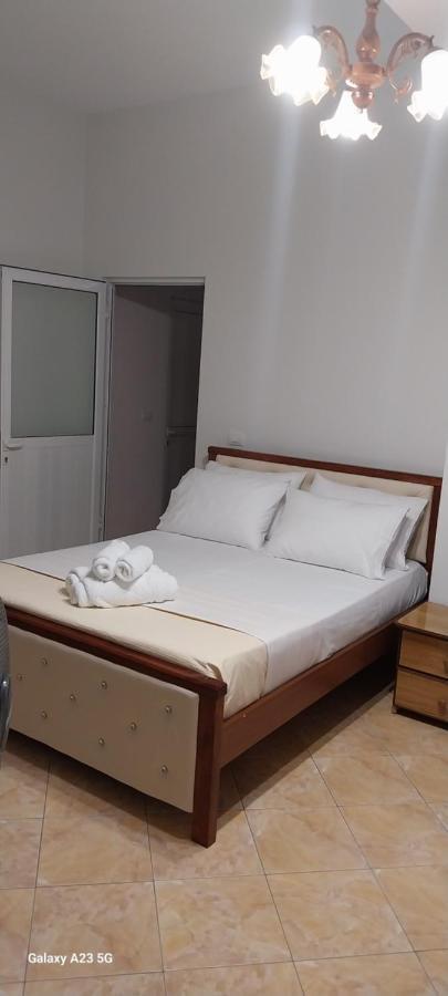 Collaku Apartment'S Vlorë Exterior foto